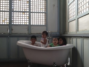 Tub Kids